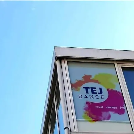 Хостел Tej *