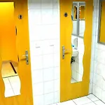 ホステル Tej *